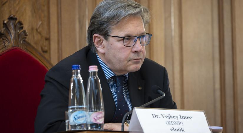 Nesze neked önálló arculat: A KDNP nem hagyja, hogy árulók gyengítsék a pártot