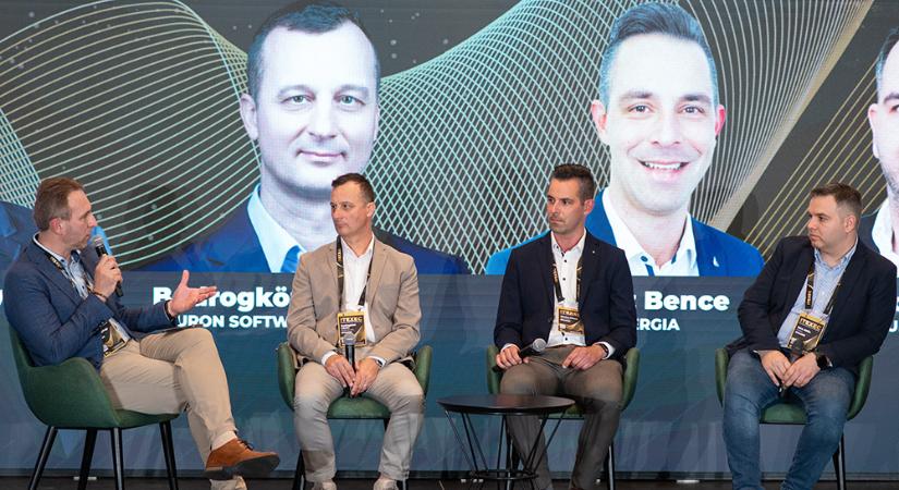 ITEXEC 2025 – Informatika a fenntarthatóság jegyében (Panelbeszélgetés)