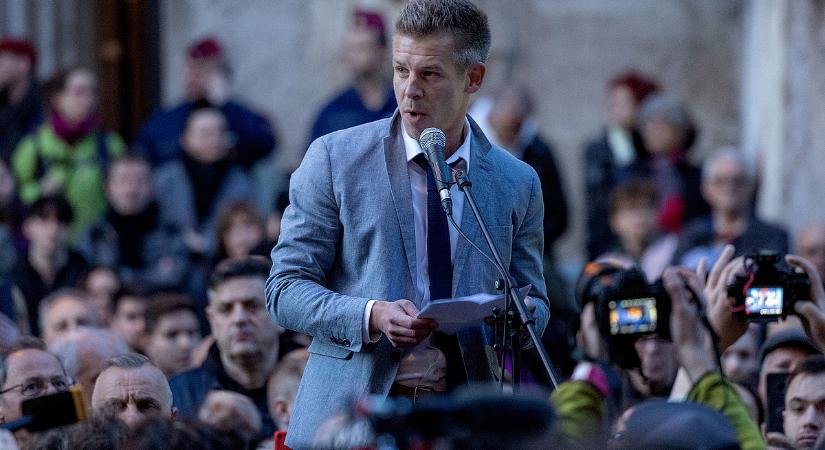 Magyar Péter azt állítja, kiszivárogtatta Rogán Antal bizalmas jegyzőkönyvét
