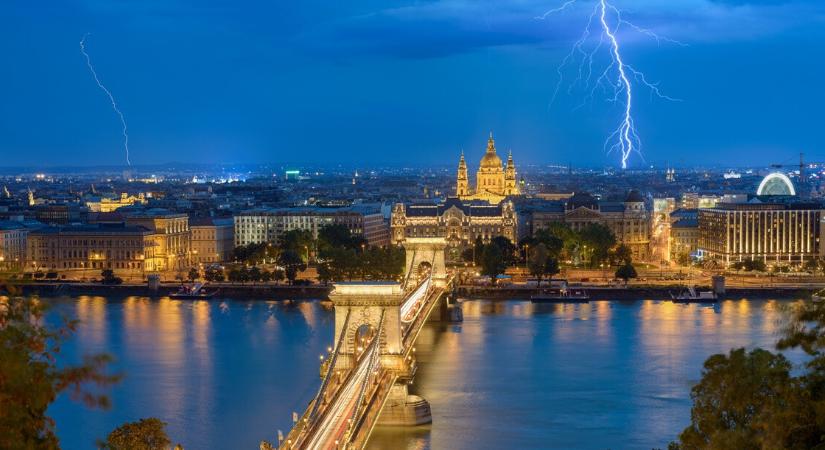 Katasztrófavédelem: így készülj fel a mai viharra, hogy ne érjen kár
