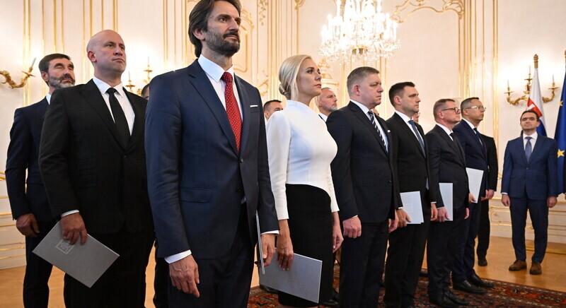 Legközelebb augusztus 20-án ülésezik a szlovák kormány