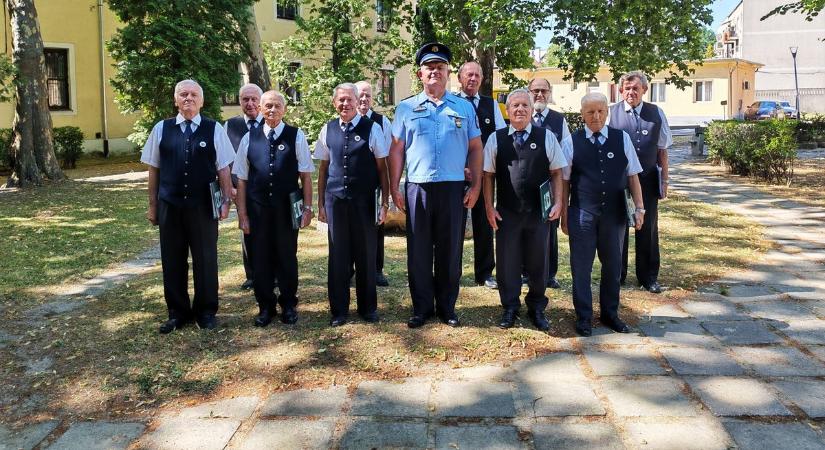 Szent Lászlóra emlékeztek Győrben a Szövetség úti határőr laktanyában