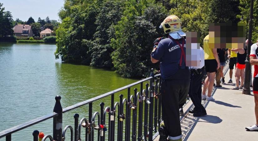 Hogyan fulladhatott bele a dunántúli tóba a rutinos úszó? Szemtanúk, versenyzők nyilatkoztak a tragédiáról