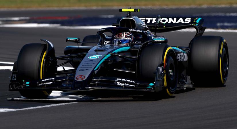 Szinte megsemmisült Antonelli padlólemeze a silverstone-i balesetben