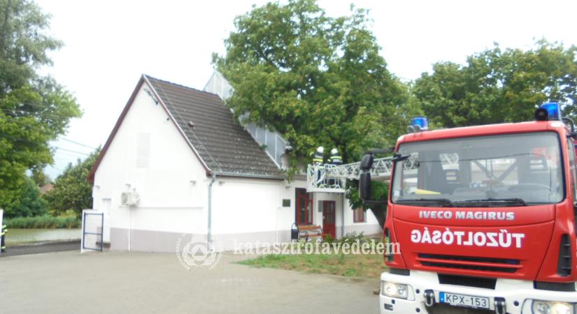 Délig országszerte újabb 966 káreseményről érkezett bejelentés