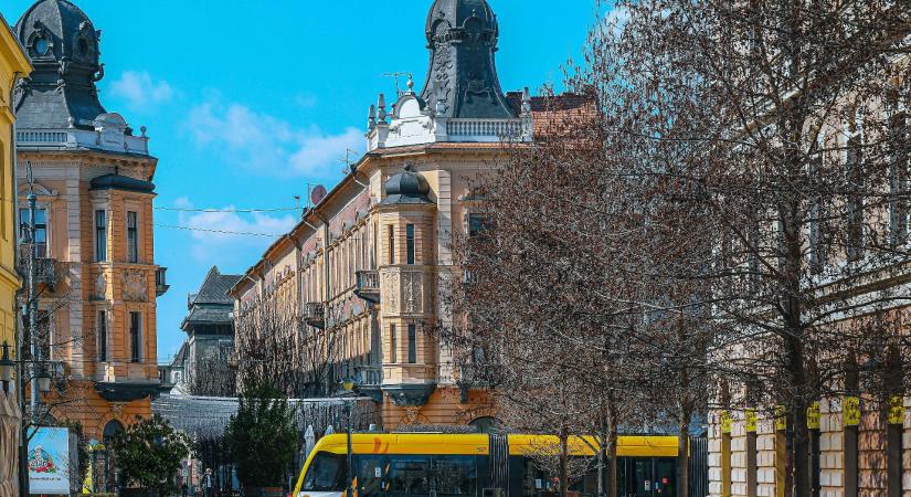 A vihar miatt egy időre leállt a tömegközlekedés Debrecenben