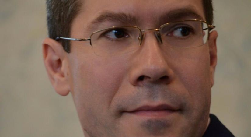 Új alkotmánybírót nevezett ki az államfő – Dacian Cosmin Dragoş a BBTE jogi karán oktat