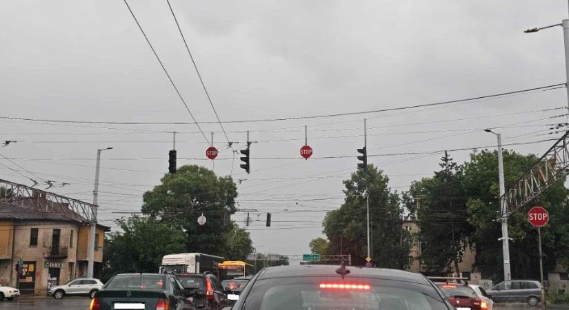Káosz és balesetveszély Debrecenben