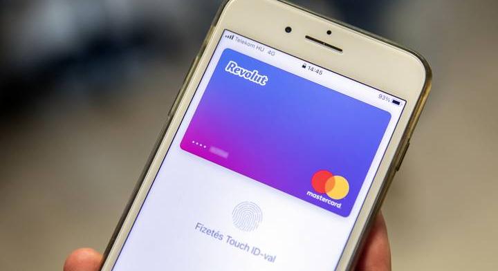 Korlátozza a magyaroknak nyújtott szolgáltatásait a Revolut: ezt nem tehetjük mostantól