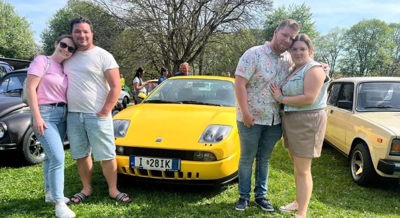 Minden az 500-as Mercikkel kezdődött... – a család, ahol sorban állnak az oldtimerek az udvaron