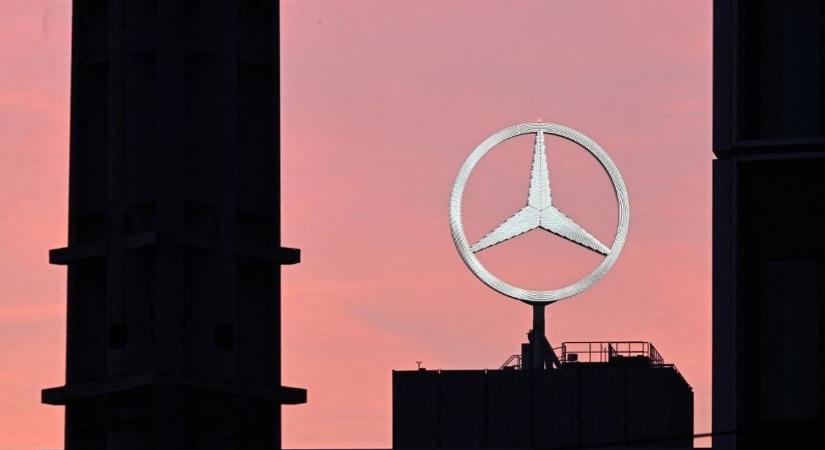 Súlyos döntés a Mercedestől, megint Németországot sújtja: munkahelyek ezrei szűnnek meg – de most nem az autógyárakban