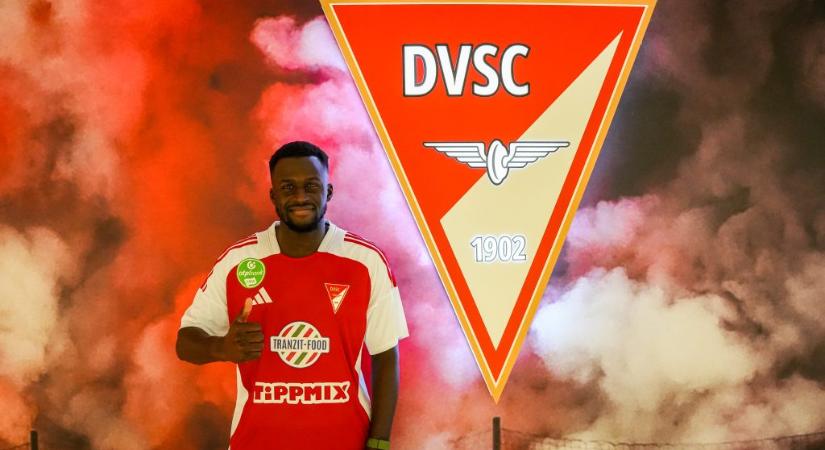 Mozgalmas nap végén jelentett be újabb igazolást a DVSC