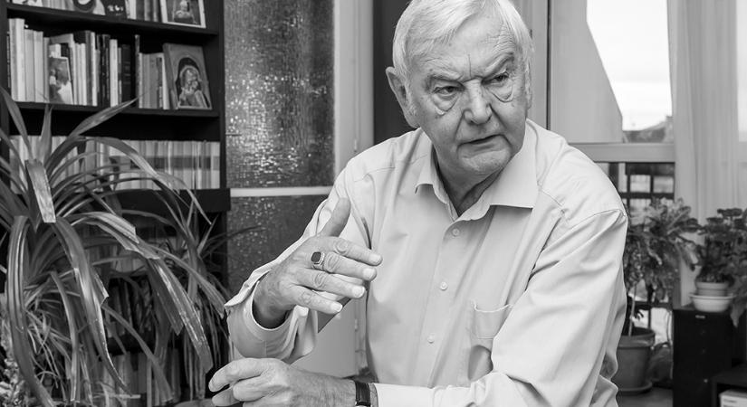 Elhunyt a Széchenyi-díjas történészprofesszor