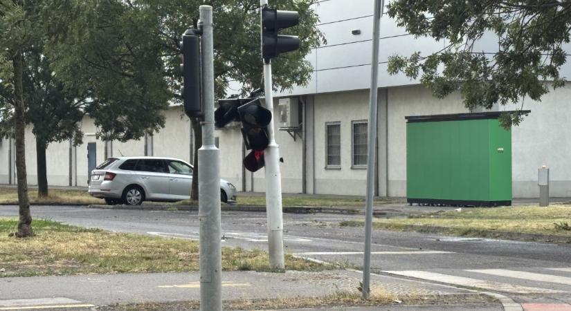 A jelzőlámpákat sem kímélte a vihar Debrecenben – közlekedési káosz, és a várható időjárás szerdára