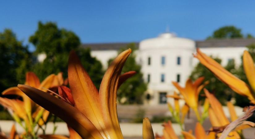 Akár vihar is lehet – szeszélyes időjárás jön szerdán