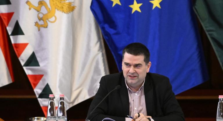 Kiss Ambrus: Az önkormányzatok kirablása, bárhonnan nézzük is, bűn
