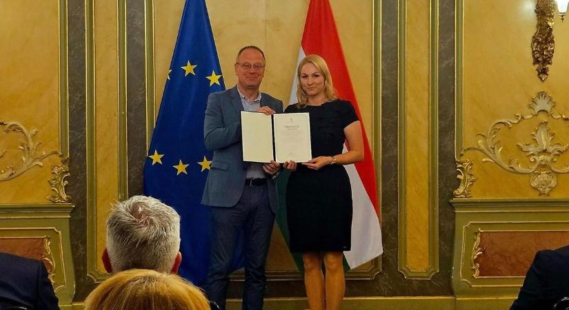 Víz alá került Baja egy része, komoly támogatás segíti a károk helyreállítását