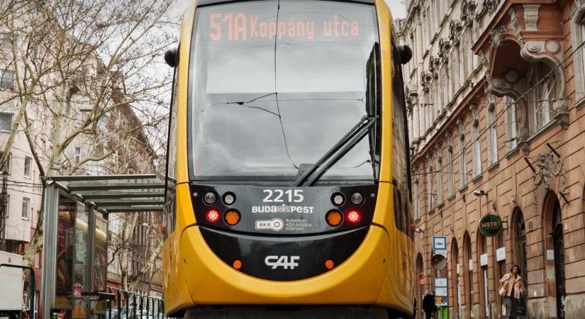 Úgy vett Budapest CAF villamosokat, hogy nem tudja az eredeti tervek szerint használni a járműveket