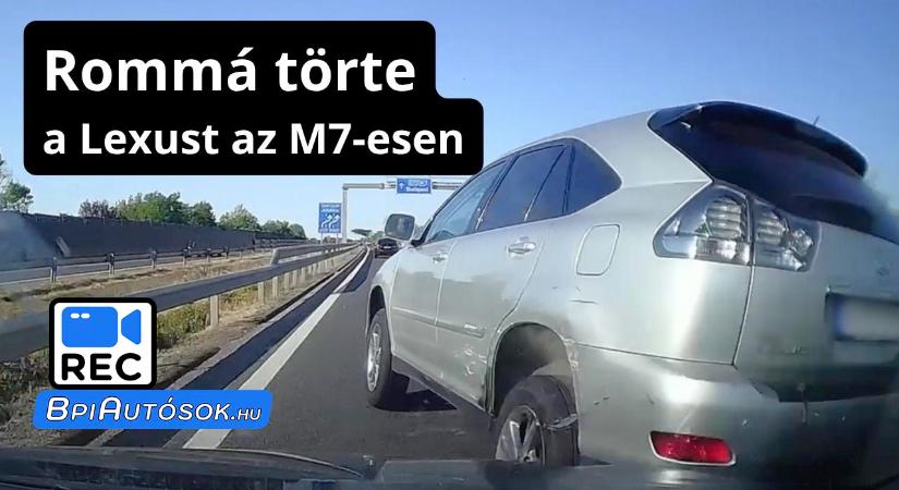 Cikázott, majd rommá törte a Lexust az M7-esen – videón a baleset