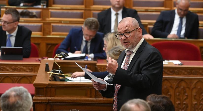 Lantos Csaba: Drágább lesz az energia, ha Brüsszel elzárja az orosz csapot