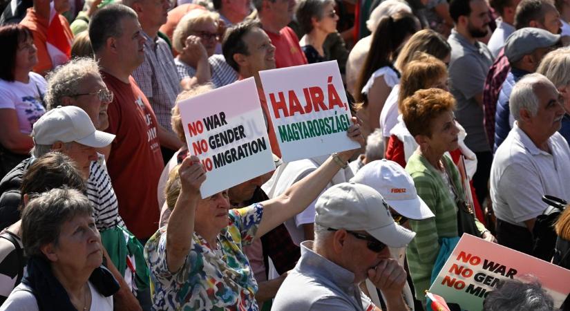 A Fidesz–KDNP továbbra is őrzi az első helyét a pártversenyben