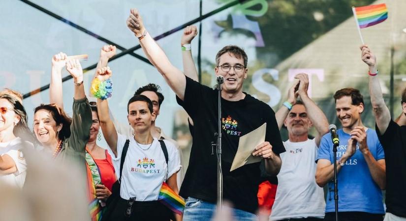 Zelenszkij után Karácsonynak is járt az ováció Strasbourgban – a Pride miatt (VIDEÓ)