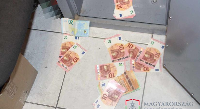 Több mint 32 millió forintot loptak el a pénzváltóból