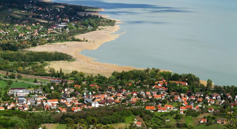 Szívszaggató látvány fogadta a járókelőket Alsóörsön, ezt senki nem hitte volna