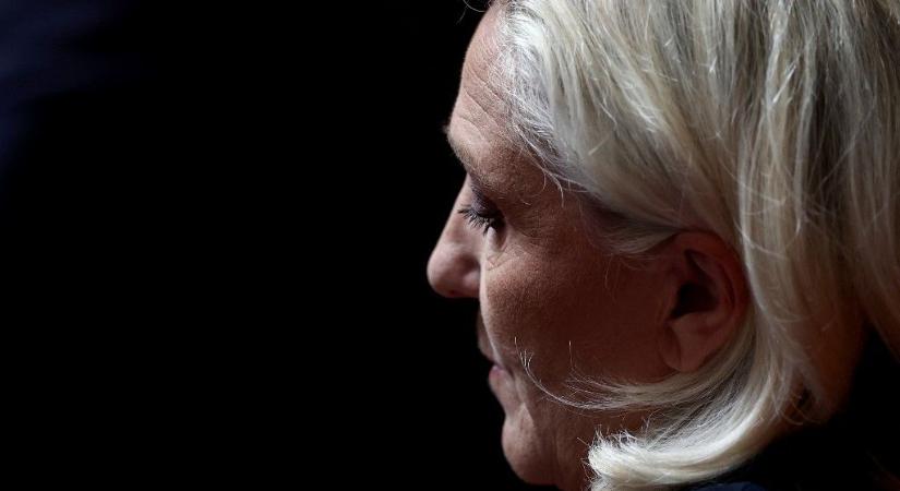 Le Pen Strasbourgba ment: választási tilalma miatt az Emberi Jogok Bíróságához fordult