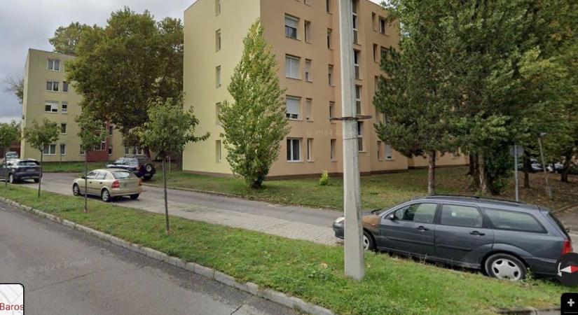 Holttestet találtak a dunántúli lakótelepen, már több napja a garázssor mögött feküdhetett