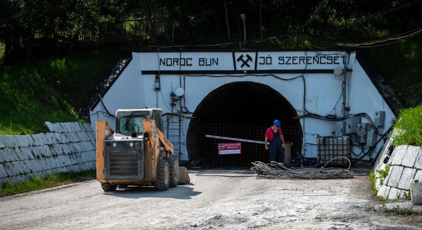 Megmenthető a parajdi sóbánya? – Még mindig küzdenek az áradás következményeivel