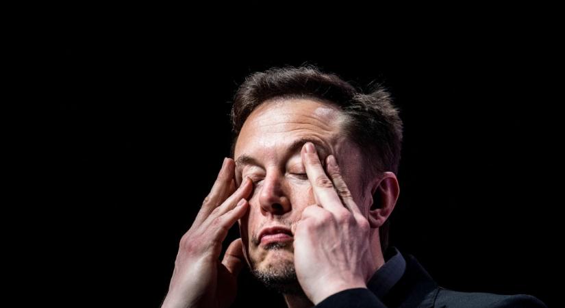 Zsidózott Elon Musk chatbotja