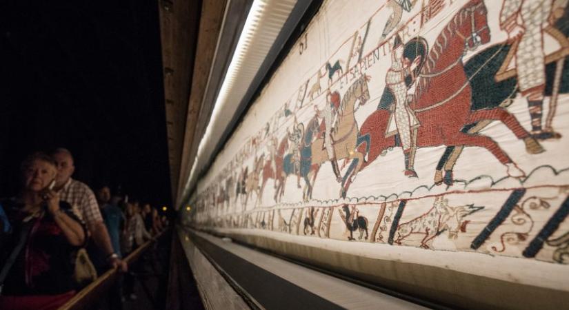 Történelmi jelentőségű útra indul hamarosan a bayeux-i kárpit