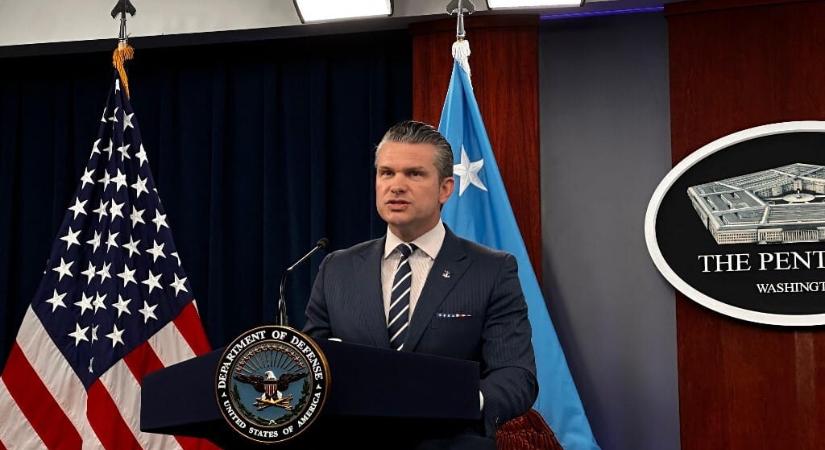Hegseth Trump háta mögött állíthatta le az Ukrajnának szánt támogatást