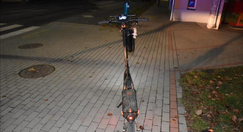 Ittasan vezette az elektromos rollert, balesetet szenvedett