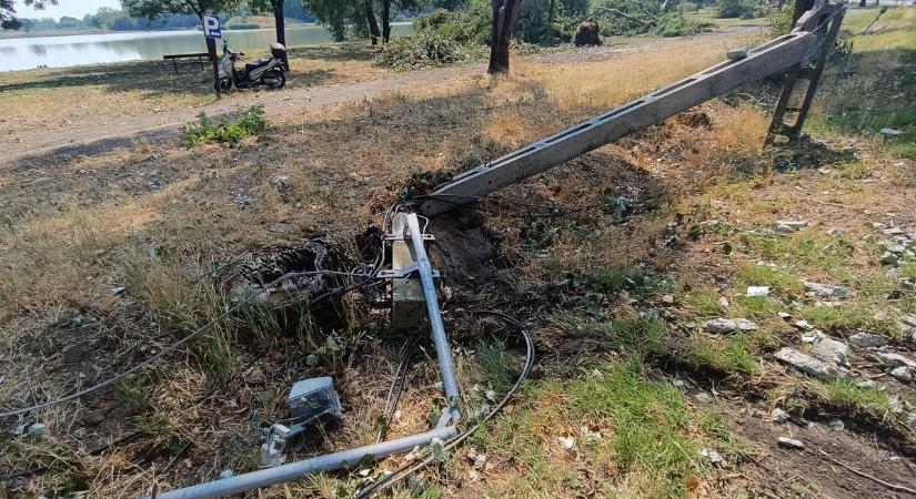 „Rengeteg feladat vár még ránk” – az alpolgármester szerint súlyos károkat okozott a vihar Kiskunhalason