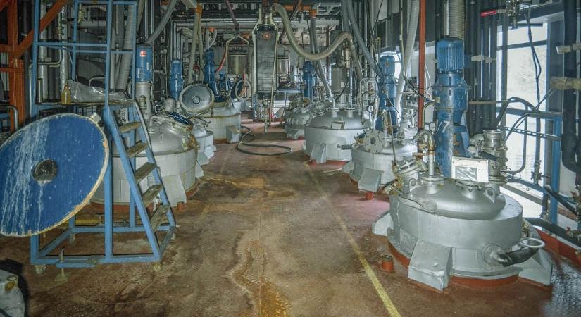 Döbbenetes: elhagyatott vegyszergyár szennyezi a környezetét? ( galéria)
