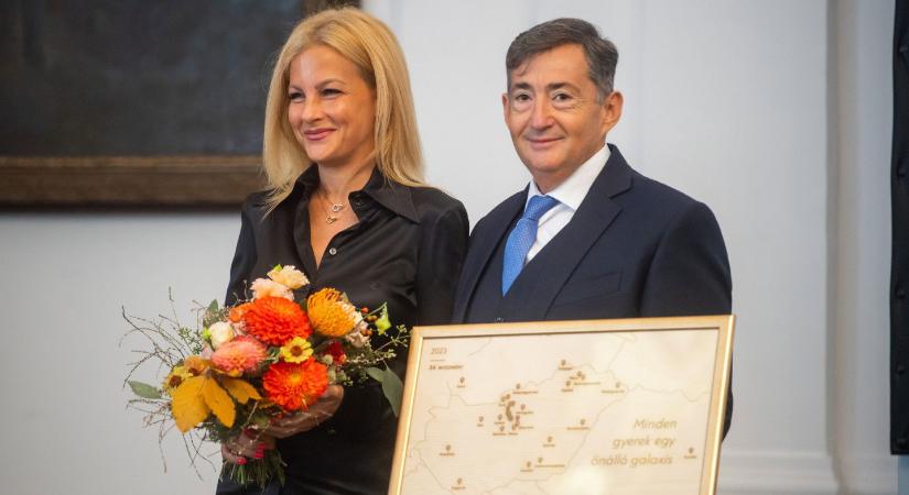 Újabb ember forgatta meg a tőrt Várkonyi Andreában, tovább gyűrűzik a botrány