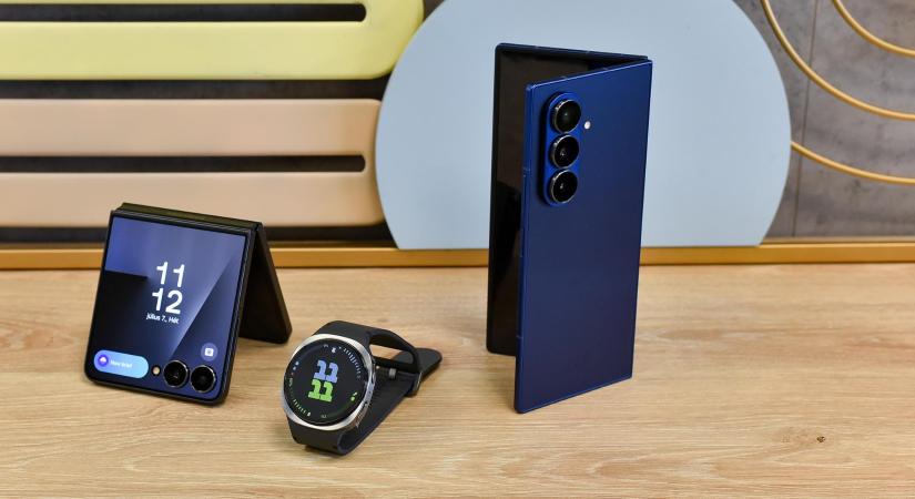Karcsúbbak és okosabbak lettek a Samsung hajtogatható telefonjai
