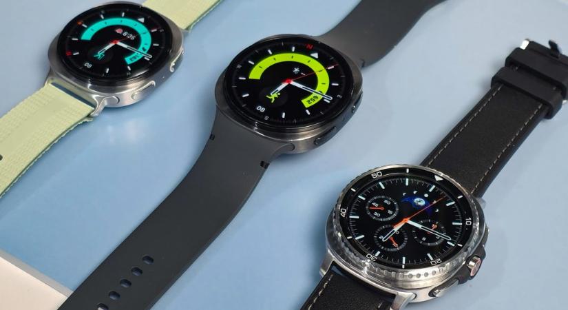 Három új okosórát mutatott a Samsung, nem hiányzik közülük a forgatható lünettás változat