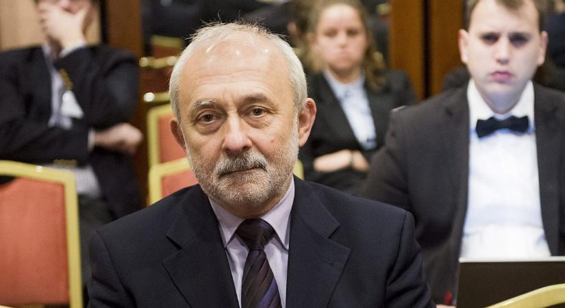 MNB-százmilliárdok: A volt miniszter szerint az ügy elsikálása a cél