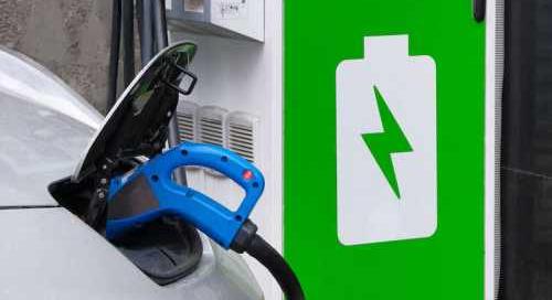 EM: júniusban újra megdőlt a tisztán elektromos gépkocsik forgalomba helyezési rekordja