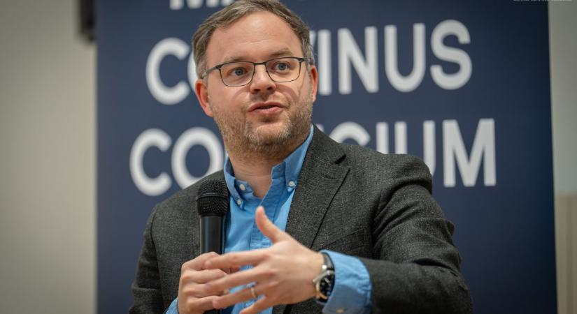 Orbán Balázs: az Európai Unió nem nyári tábor, ahová elég egy jelentkezési lap kitöltése
