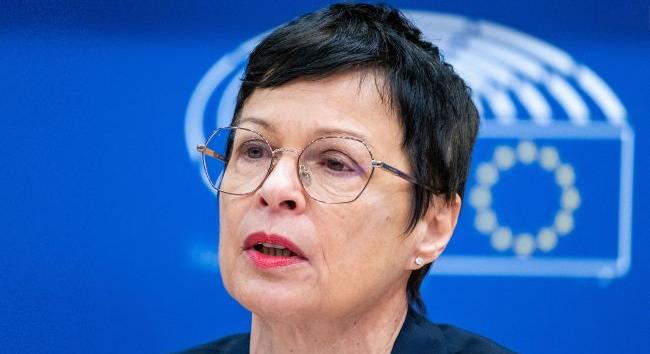 Az EU 160 milliárd euró támogatást nyújtott Ukrajnának a háború kezdete óta – EU-s bővítési biztos