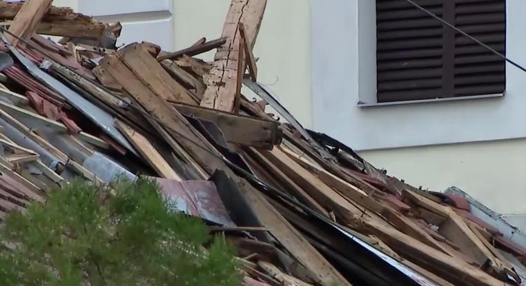 Az országra lecsapó heves vihar több, mint tízezer káresetet okozott  videó