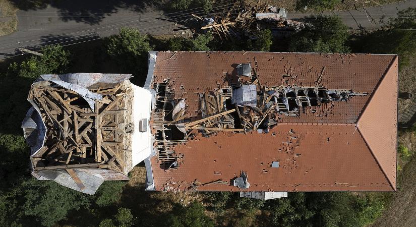Tönkrement autók, lakások: ki fizeti meg a magyaroknak a vihar okozta károkat?