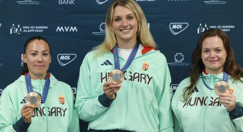 „Ahogy hazamegyek, beteszem egy dobozba” – kicserélte a NOB a magyar sportolók csúnyán megkopott párizsi bronzérmeit