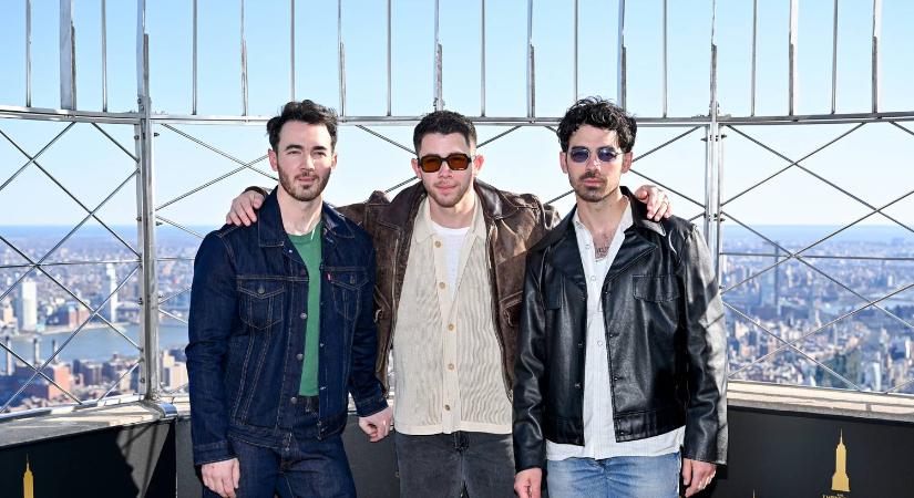 Szinte teljesen csődbe ment a Jonas Brothers sztárja