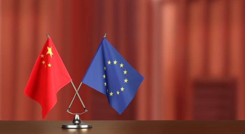 Kína és az EU le sem ültek a tárgyalóasztalhoz, már egy kanál vízben megfojtják egymást