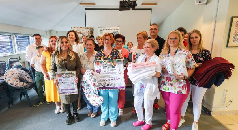 Plüsskommandó a Szent Borbála kórházban: átadták az adományokat  GALÉRIA, VIDEÓ